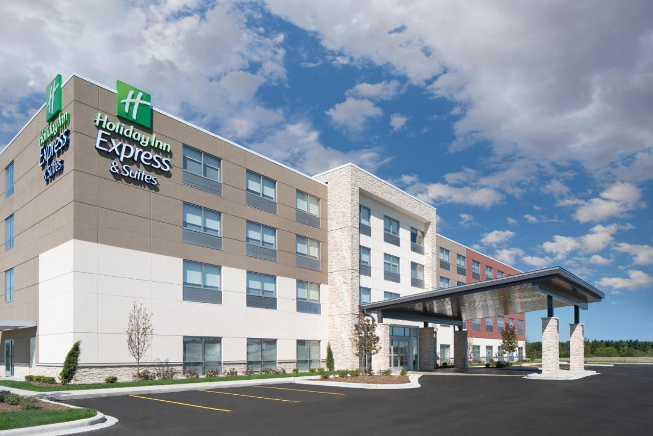 Holiday Inn Express & Suites - Elkhorn - Lake Geneva Area By Ihg Kültér fotó